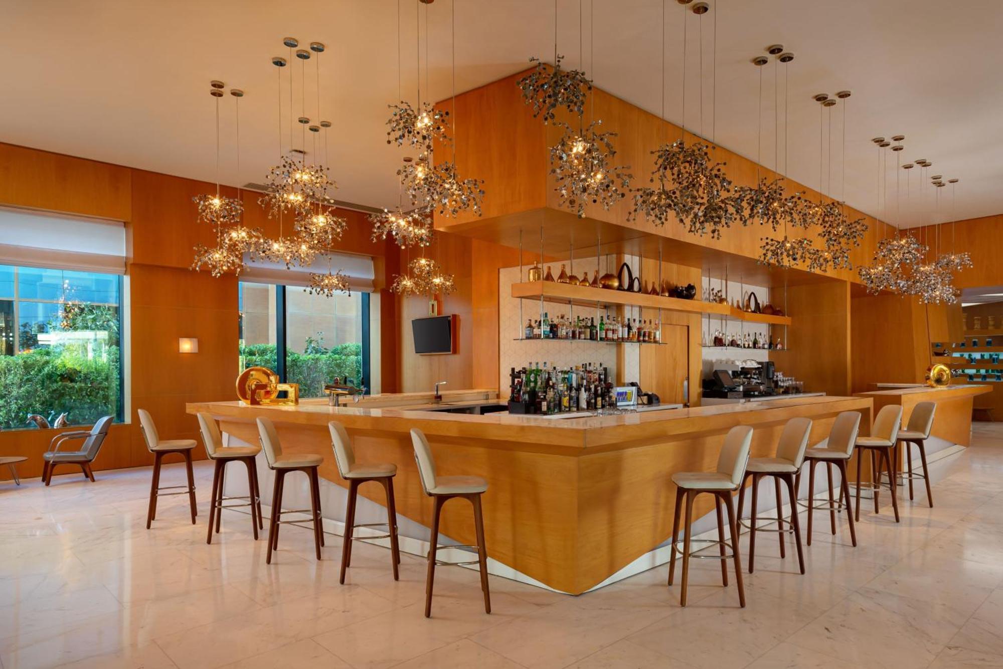 Baku Marriott Hotel Boulevard エクステリア 写真 The bar at the hotel